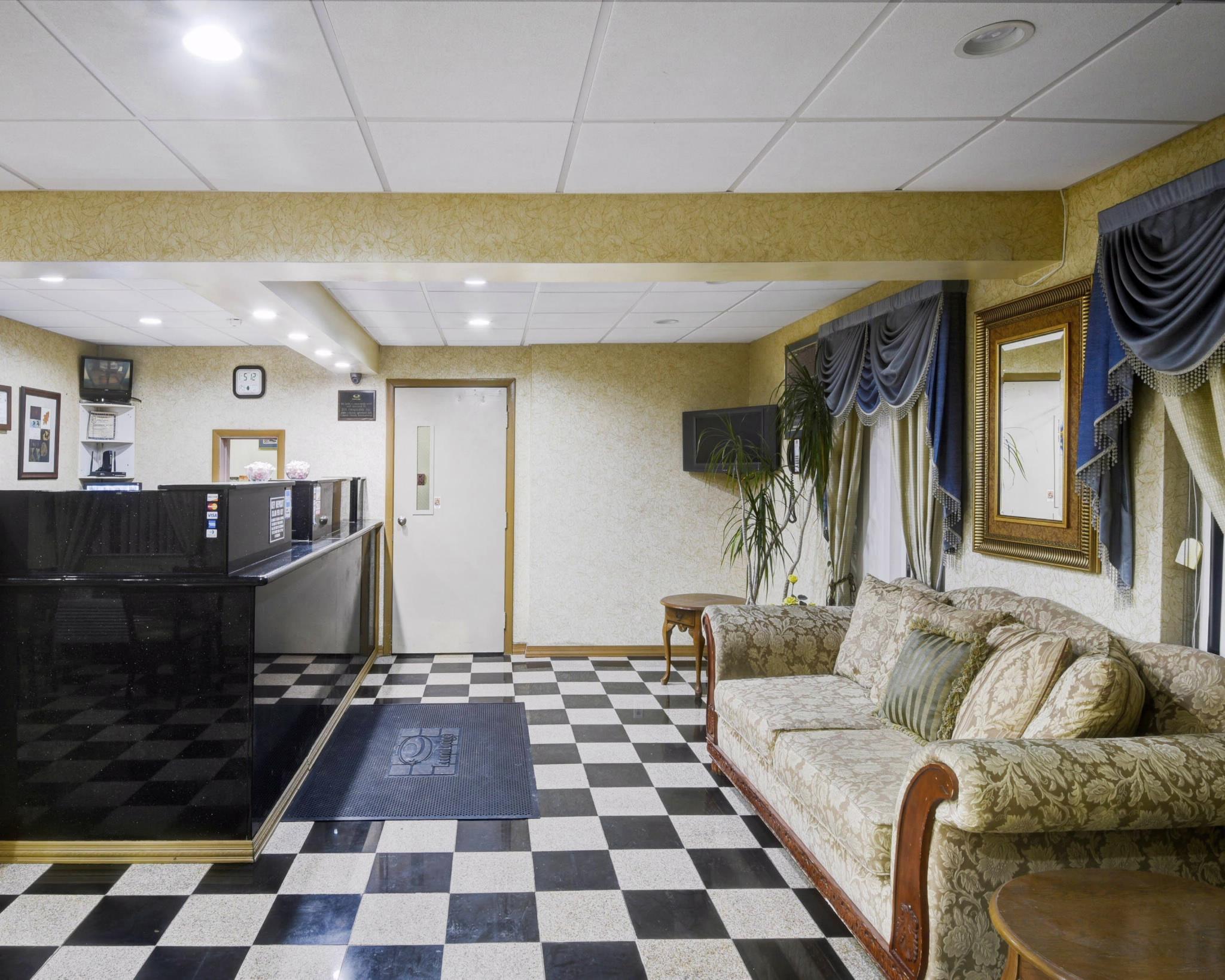 Econo Lodge Morgantown Εξωτερικό φωτογραφία